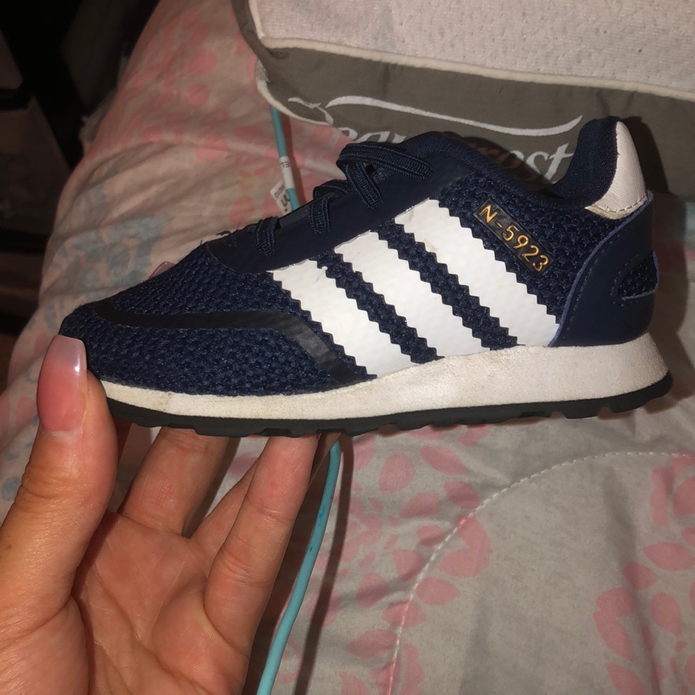 Toddlers size 6K Navy blue and white adidas